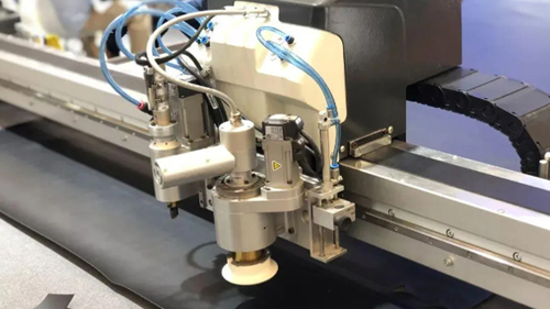 借力一带一路 济南安耐传送带厂家助力服装行业自动化升级