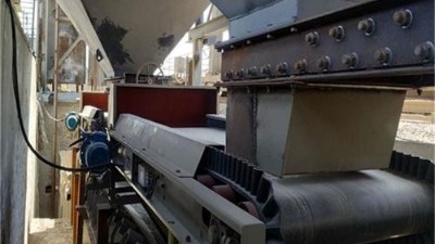 优化您的给料机性能，从定制一条可靠的矿石定量机皮带开始