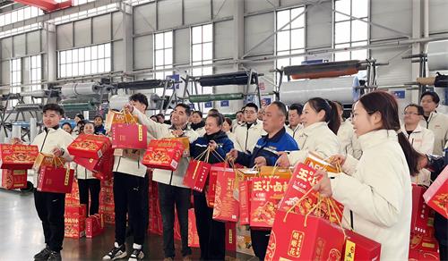 企业有温度，员工有力量 | 济南安耐传送带给您和家人拜年了