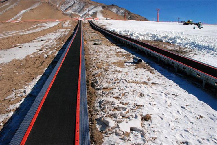 滑雪场魔毯输送带0930-1