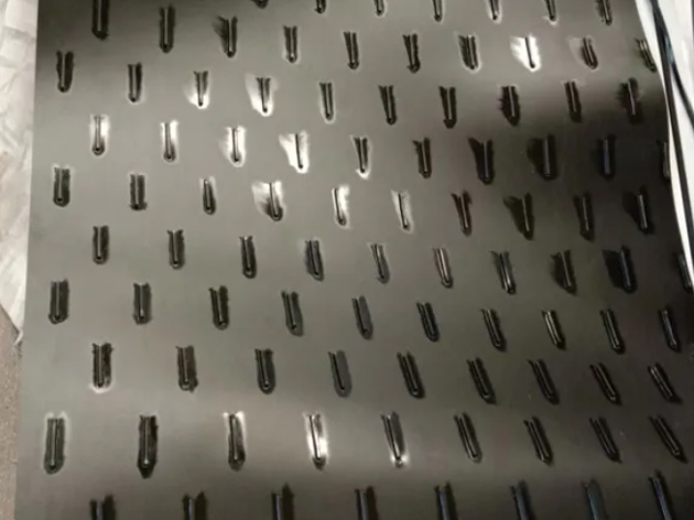 “双碳”方案落地 济南安耐传送带厂家助力环保再生资源产业