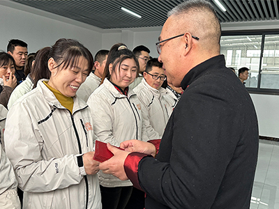 济南安耐孝顺金发放仪式